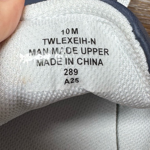 Retro Gum Sole Sneakers Navy White Tommy Hilfiger Women’s 10 NWT - Picture 9 of 9